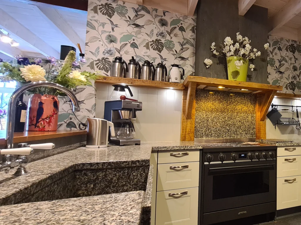 Vergaderen bij de boer bij 't Bullekroffie, Faciliteiten